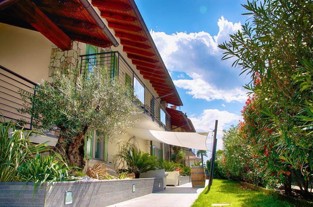 Residence Verdeblu Arco Dış mekan fotoğraf